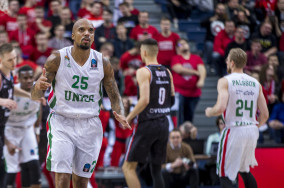 Veteran Jordan Theodore lands in Umana Reyer