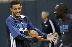 Delonte West officially returns to basketball