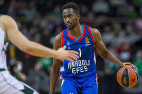 Injury concerns haunt Anadolu Efes' title defense