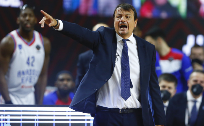 Ataman speaks against Russian clubs boycott, suggests neutral courts solution