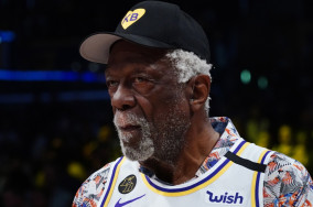 NBA legend Bill Russell auctioning memorabilia