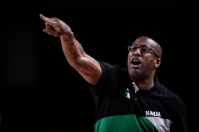 Mike Brown: 'It's going to be tough to beat anybody when you don't defend'