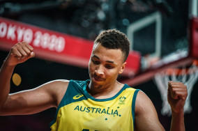 Rockets re-sign Australian combo guard Dante Exum