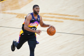 Report: Magic sign E’Twaun Moore to 1-year deal