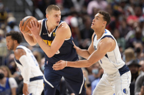 Jokic has near triple-double performance while Nuggets shut down Mavericks' offense with Doncic in front