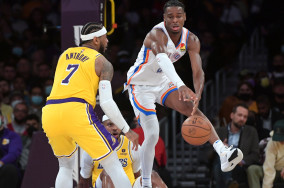 Shai Gilgeous-Alexander leads Thunder to another win vs. Lakers