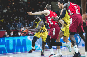 Fenerbahce part ways with Marial Shayok 