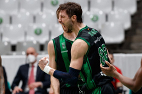 Tomic-Ribas duo powers Badalona to fourth place, drop Baskonia to sixth