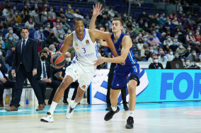 Real's Anthony Randolph has torn his ACL