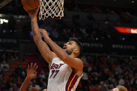 Omer Yurtseven's career-night powers Heat over Magic