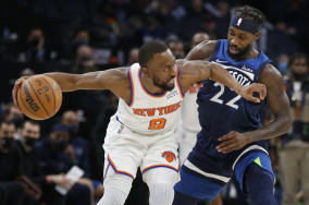 Timberwolves eyeing .500 mark as they visit Knicks