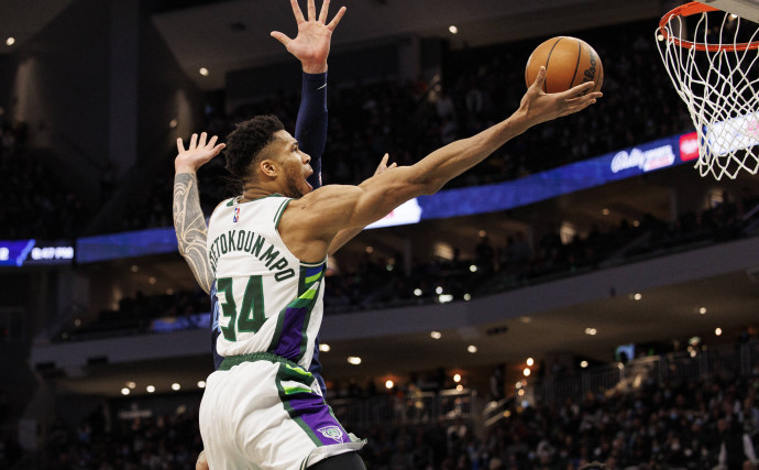 Giannis comes close to triple-double and outduels Ja Morant as Bucks top Grizzlies