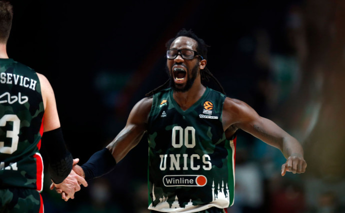 Stealing the show: John Brown's amazing defensive effort leads UNICS to win over Barcelona