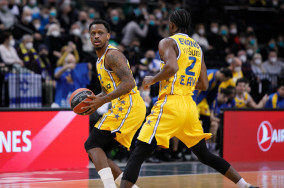 Nunnally's career night carries Maccabi over the ice-cold Zalgiris