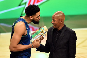 Karl-Anthony Towns wins NBA 3-point contest, sets a new record for the competition