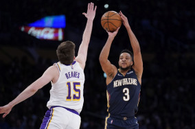 CJ McCollum agrees on extension with Pelicans