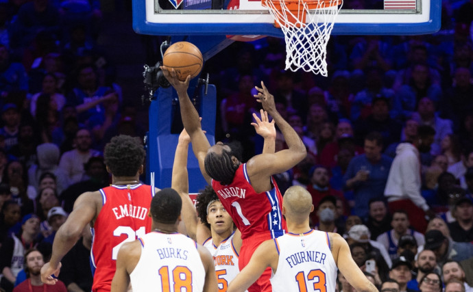 76ers handle Knicks, unbeaten with James Harden in lineup