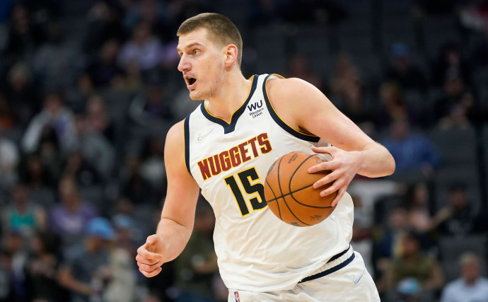 Nuggets' Nikola Jokic sinks Sabonis-less Kings with 38 points