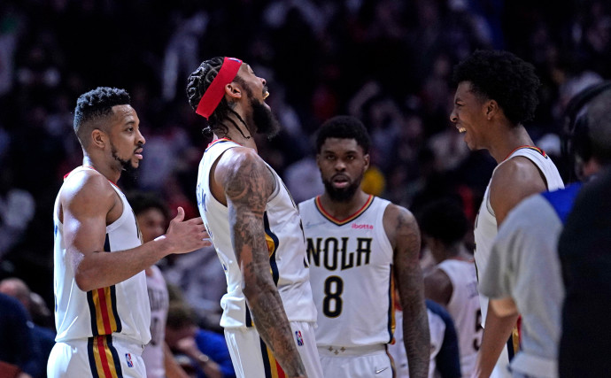 Valanciunas helps Pelicans mount an incredible comeback to overpower Lakers