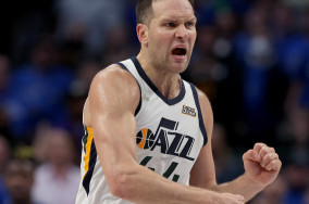 Bojan Bogdanovic's first half show lifts Jazz past Mavericks