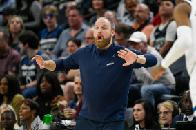 Grizzlies HC Jenkins: 'One of the most poorly officiated games I've ever seen'