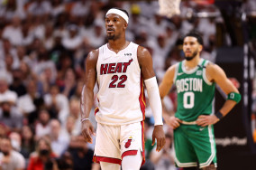 Jimmy Butler pours in 41 as Heat down Celtics in Game 1