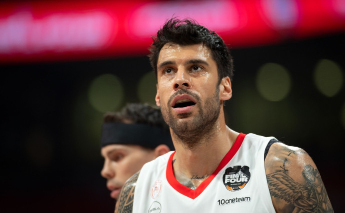 Bartzokas on Printezis' future: 'It probably was his last game in Europe for Olympiacos'