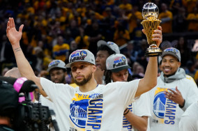 Stephen Curry wins first-ever Magic Johnson MVP award