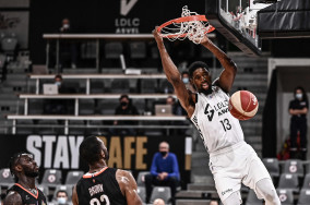 Zalgiris signing Kevarrius Hayes