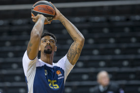 Virtus Bologna officially add Jordan Mickey as their first offseason signing