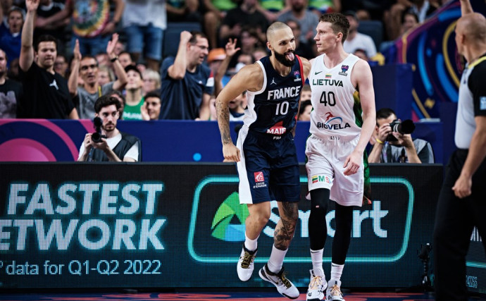 Evan Fournier goes off for 27 points to propel France past Lithuania