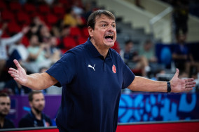 Ataman angry at playing time vs France: 'It's a great disrespect'