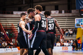 Virtus battle back from 22-point deficit to comfortably defeat Napoli