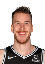 Jakob  Poeltl