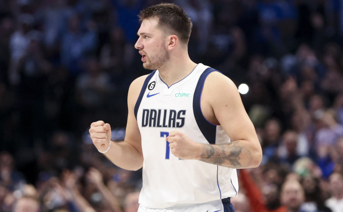 Luka Doncic scores 33, overtakes Jordan, trails only Wilt Chamberlain