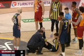 Scottie Wilbekin gets injured vs Galatasaray