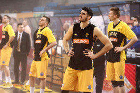 AEK receive fine and three-game suspension for incidents before Reggio Emilia game