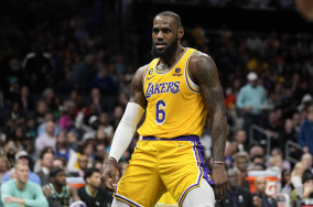 Darvin Ham hints about LeBron James' comeback during regular season