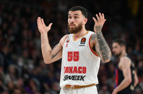 Monaco travels to Vitoria without Mike James