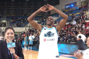 Dwight Howard becomes the MVP of Taiwan All-Star Game