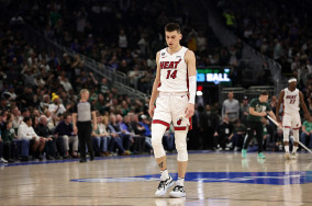 Tyler Herro breaks his right hand, doubtful to return this season